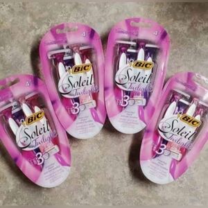 (4) Women's BIC Soleil Twilight Disposable Razors, Scented Handles